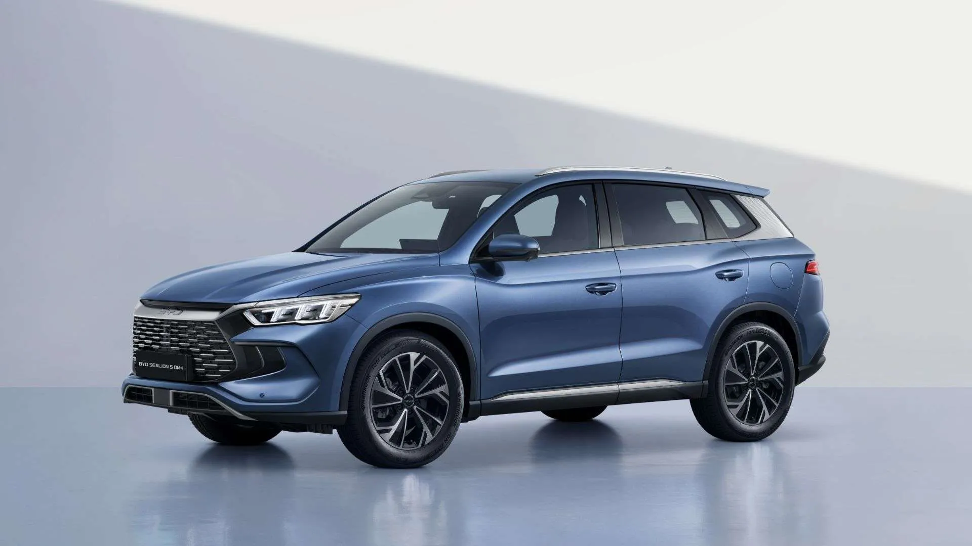 Interior - Compact και Ευέλικτο για Κάθε Δρόμο