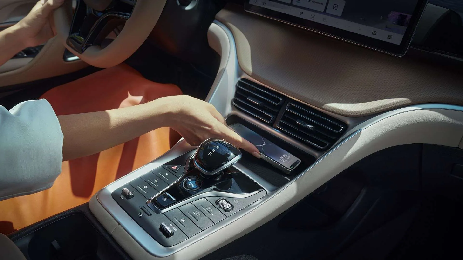 Interior - Κομψό και Έξυπνο Εσωτερικό