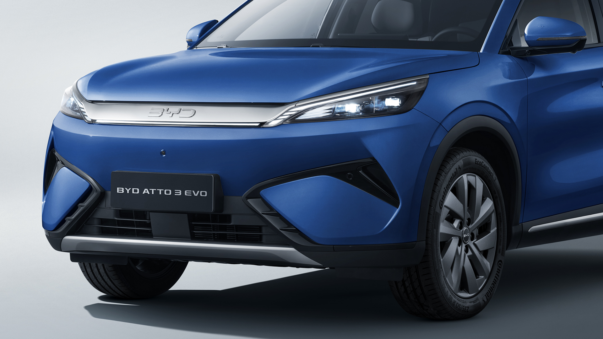 Interior - Φώτα που Κοιτούν το Μέλλον